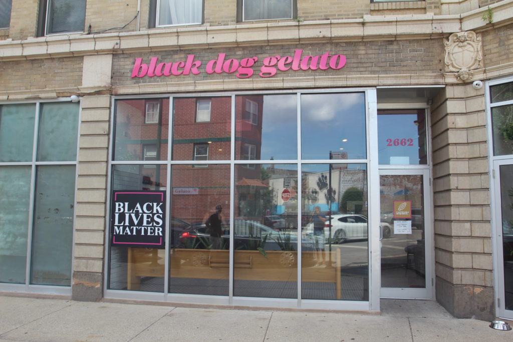 Black Dog Gelato - Logan Square Shop Exterior Photo